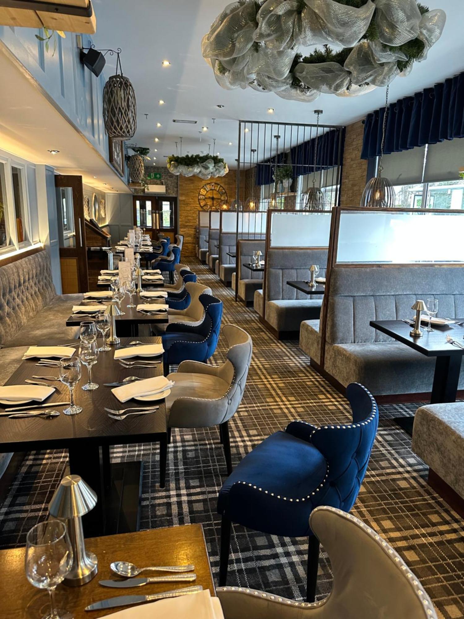 The Tudor Hotel Airdrie Luaran gambar